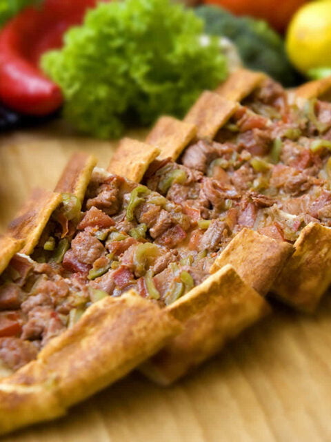 Kiymali pide - Broodje gehakt