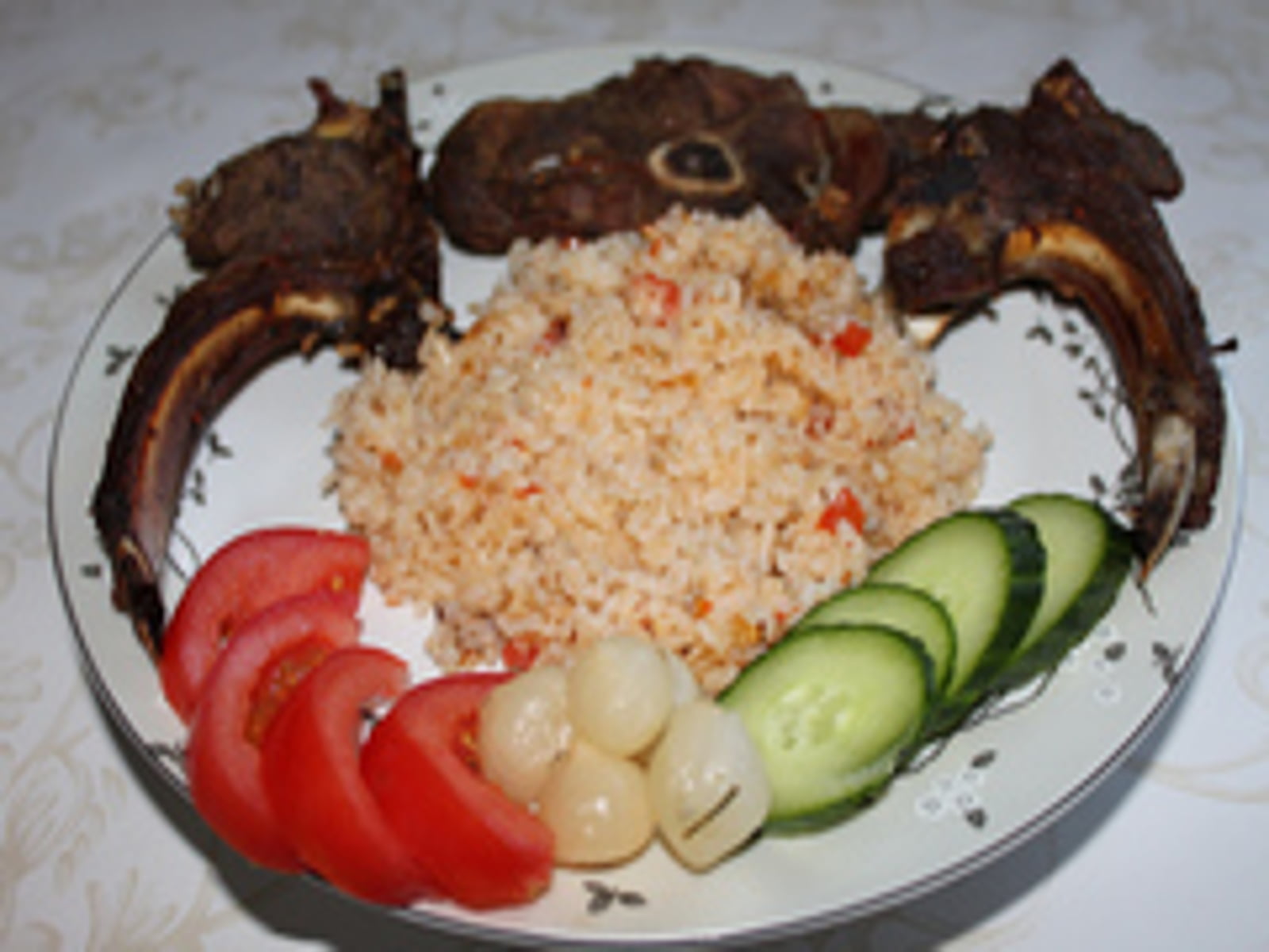 Pilavli Pirzola – Lamskotelet met rijst